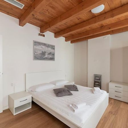 Apartamento Dimora Acquamarina Venecia Exterior foto